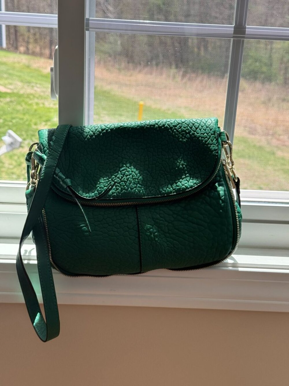 Vince Camuto Green Cross Body Bag - Picture 4 of 5